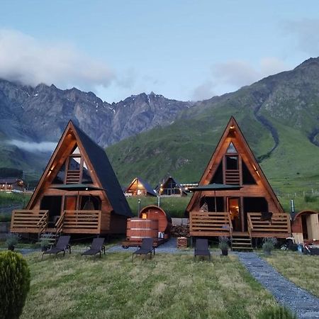 Kazbegi Spa Resort Cottages Esterno foto