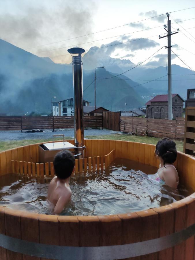 Kazbegi Spa Resort Cottages Esterno foto