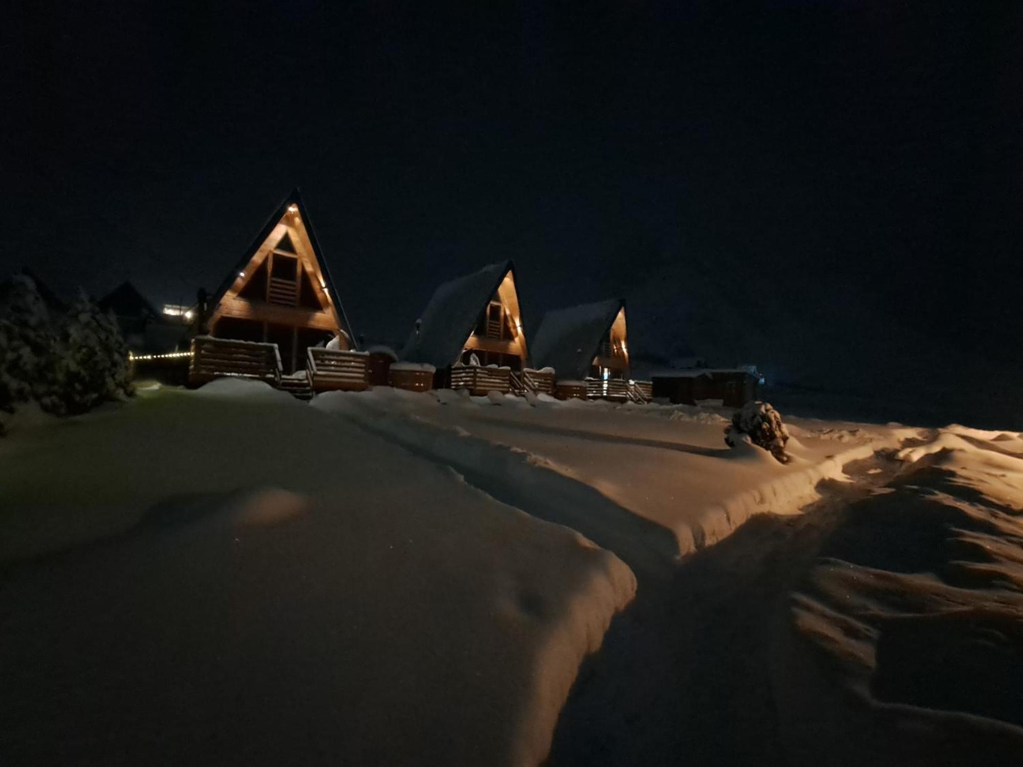 Kazbegi Spa Resort Cottages Esterno foto