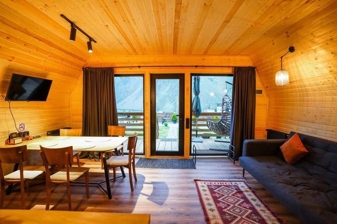 Kazbegi Spa Resort Cottages Esterno foto