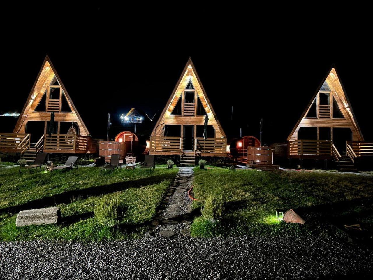 Kazbegi Spa Resort Cottages Esterno foto